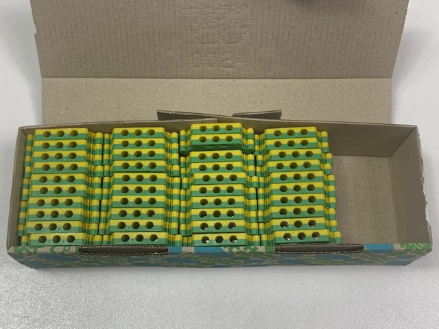 40x Phoenix Contact USLKG4 Reihenklemme Universalklemme 0441012
