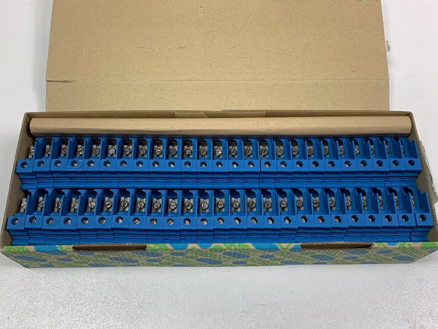 50x Phoenix Contact UKN16NBU Reihenklemme 3033113