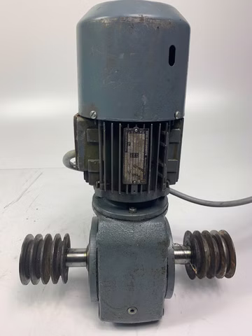 SEW SA40D171D2B/Z Getriebemotor Elektromotor Motor 2700 rpm 0,55 kW