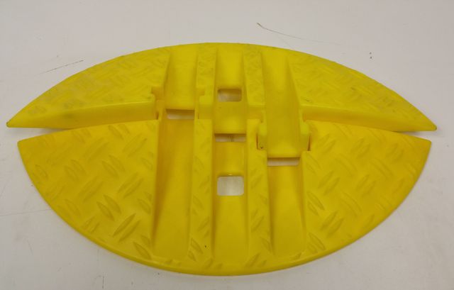 Schlauch und Kabelbrücke 2-fach Signalgelb 3 x Kabelkanal 35 x 40 mm