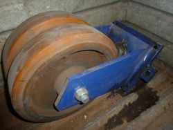 2044-6.jpg 2044-6.jpg