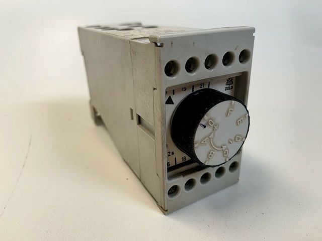 E. Dold AA7562.32/001 Zeitrelais AC 250V 2A Relais AA7562 AA7562.32