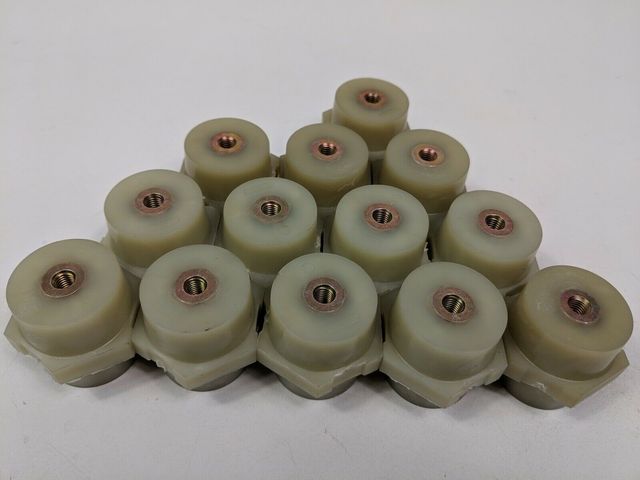 13x Erico Isolierbuchsen ISO M8x50 Konvolut Isolator