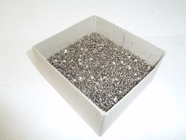 9600 Stück Zylinderkopfschraube VA Schrauben M2,3x4