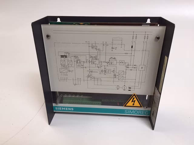 Siemens SIMOREG 6RA2 203-8DD20-1 Kompaktgerät E300(170)V/5 Mre-GdE8-1