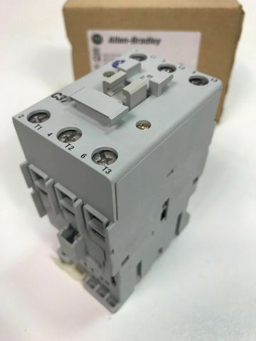 Allen Bradley 100-C37KF00 Leistungsschütz Serie C