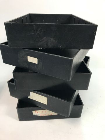 5x ESD Boxen 44x 27,5 cm schwarz Tablar H 8cm
