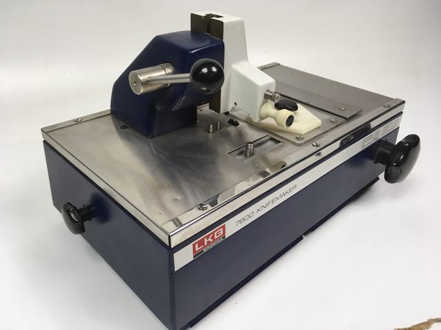 LKB Bromma 7800 Glasmesserbrecher  Glass Knife Maker Knifemaker Ultramikrotomie 