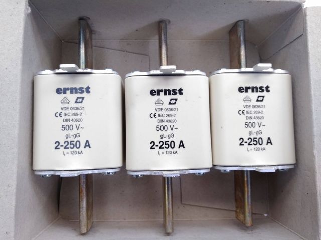 3 Stück Ernst NH-Sicherung Sicherung Panzersicherung Sicherungseinsatz 250A 500V