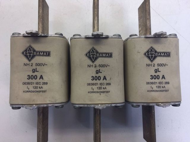 3 Stück Ebamat NH-Sicherung Panzersicherung Sicherungseinsatz 300A 500V