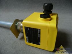 2252-4.jpg 2252-4.jpg