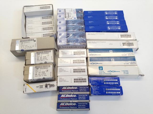 Zündkerzen Posten Orignal GM ACDelco Opel 33 Stück