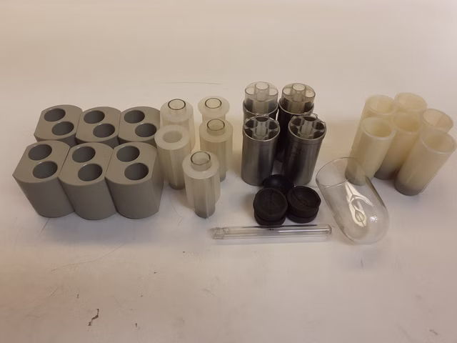 Posten Zentrifugenzubehör Zentrifuge Zubehör Behälter Gläser Reagenzgläser