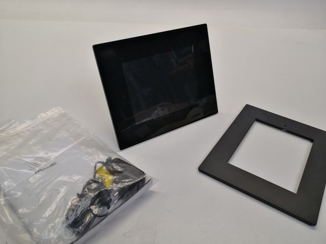 Medion MD85818 Digitaler Bilderrahmen Fotorahmen Diashow Fotoshow 20,32 cm/8‘‘ 