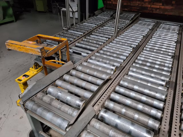Bosch Rollenbahn 3,40m x 48cm Stahlrollen 38,5cm breit mit Gefälle ohne Antrieb