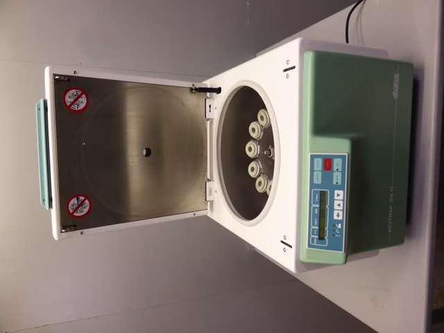 Hettich Rotina 35 R Kühlzentrifuge Zentrifuge Centrifuge RPM 15.000 -20°C bis 40°C