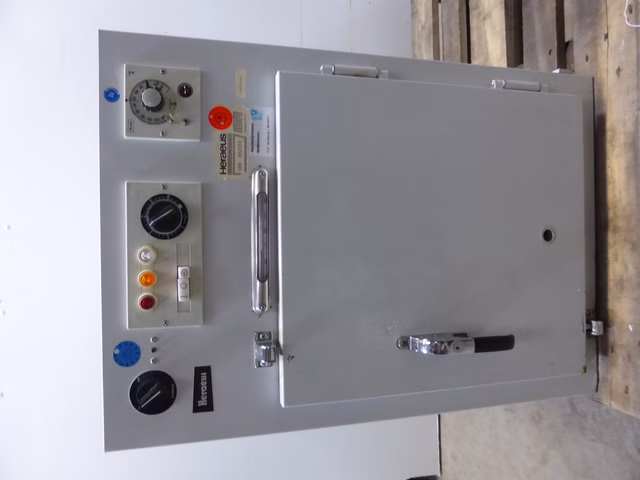Heraeus ET 400 K Brutschrank Inkubator Wärmeschrank Trockenofen ET400 K