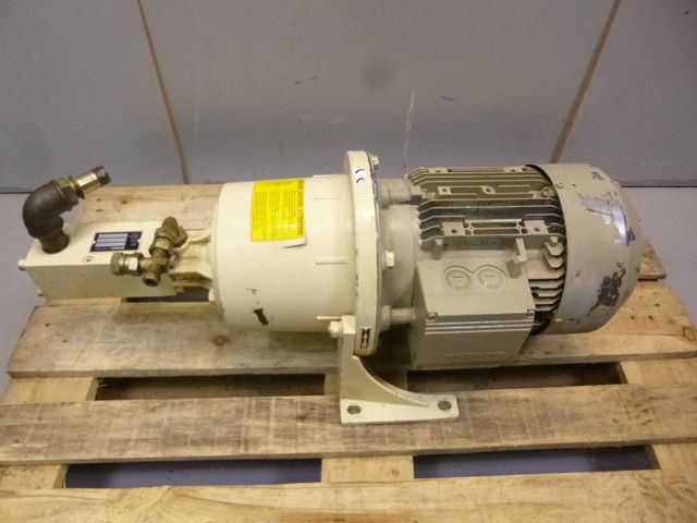 Knoll KTS-25-60-F.G Schraubenspindelpumpe mit Siemens UD 0309 Motor 8,6 kW