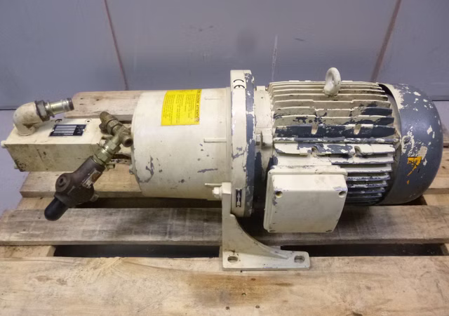 Knoll KTS-25-60-F-G Schraubenspindelpumpe Pumpe Motor Knoll ST 132S C2