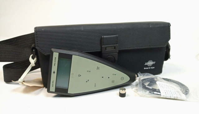 Brüel & Kjaer Integrierender Schallpegelmesser Serial Interface Typ 2239 A  