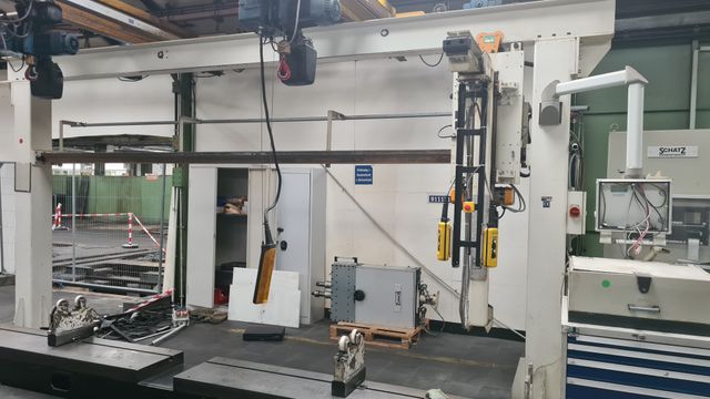 Schatz Advanced Schraubanlage Kurbelwellen Schraubstation Montageplatz