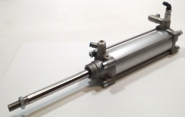 Bosch Rexroth Hubzylinder 0 822 243 015 Luftzylinder 0822243015 Zylinder