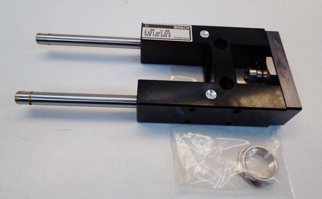 Bosch 0 821 401 310 Zylinderbefestigung Führungseinheit