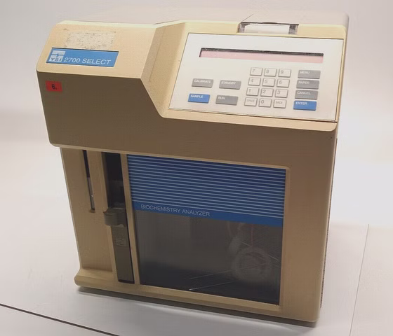 YSI 2700D SELECT Biochemistry Analyzer Biochemischer Analysator 2700 D