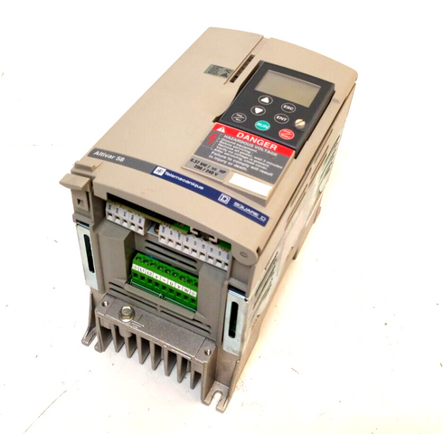 Telemecanique Altivar 58, Frequenzumrichter, ATV58HU09M2, 0,37kW / 0,5 PS