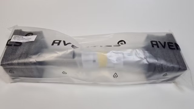 Aventics R480150043 Zugstagenzylinder RTC-DA-016-0250-BV-MM00S005LP000P0P0