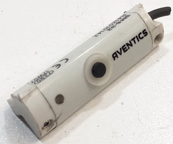 AVENTICS R412010142 Sensor Serie SM6 SM6-A4-M08T-030-32 Näherungssensor SM6-32