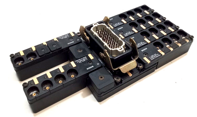 Bosch 3842242750 Steckverbinder + 6x Bosch 3842402711 Steckverbinderleiste