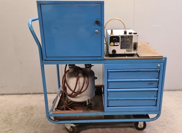 Leybold Sogevac SV25 Drehschieber-Vakuumpumpe SL 65/100 Kondensatabscheider 