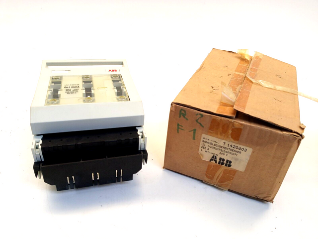 ABB T1420603 Sammelschienentrenner LTL1-3/6010/9/S12/A0/216/FV, 250A, 690V