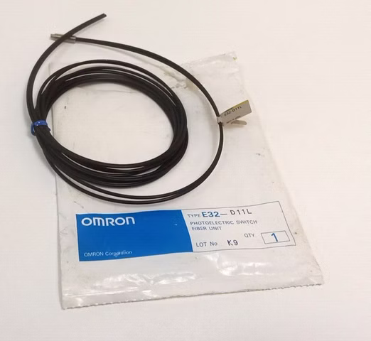 Omron Type E32-D11L Photoelectric switch Fiber Unit Lichtwellenleitersensoren