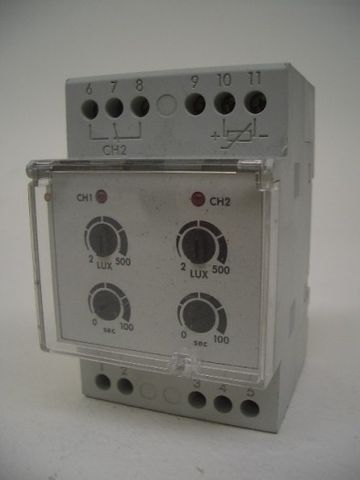 Schrack Schaltuhr Dämmerungsschalter V97 2DS3