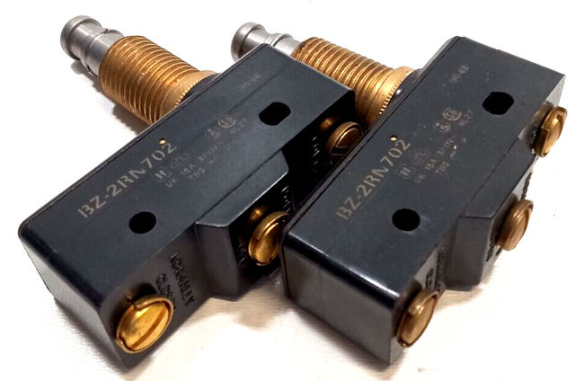 2x HONEYWELL BZ-2RN702 Mikroschalter, Endschalter BZ2RN702
