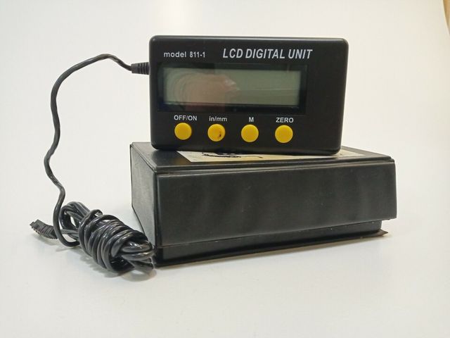 Externe Digital-Anzeige für eine Achse / LCD Digital 811-1