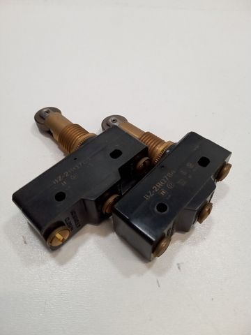 2x Honeywell Einrastschalter BZ2RQ784