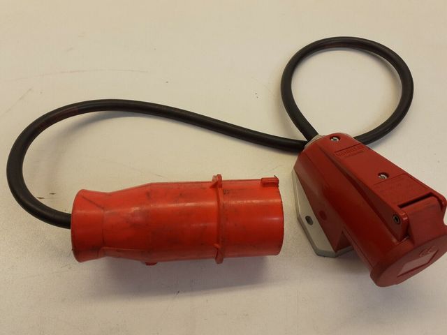 Mennekes 16A-6h 240/346 V und Cekon 32-6h 220/380 V Stecker Kupplung Umwandler