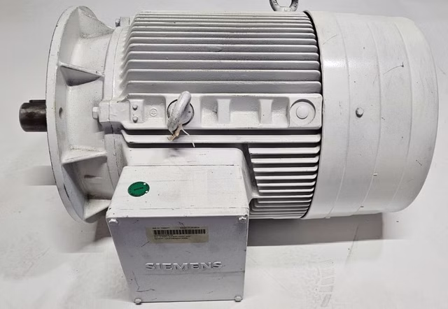 Siemens Elektromotor 1LC4207-4AA61 200L Motor 30 kW, 56 A