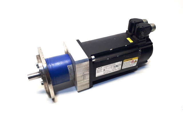 Rexroth R911309705 MSK050B-0300-NN-M1-UG1-NNNN + Wittenstein LP 070S-MF1-4 i=4