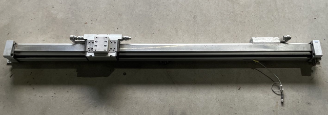 FESTO 532448 DGC-32-1100-KF-YSR-A Linearantrieb Linearführung Ø32 H1100 mm