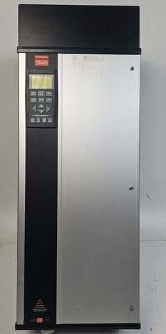 Danfoss VLT 5027 Frequenzumrichter  22 kW Umrichter VLT5027PT5C54STR3DLF00A00C0