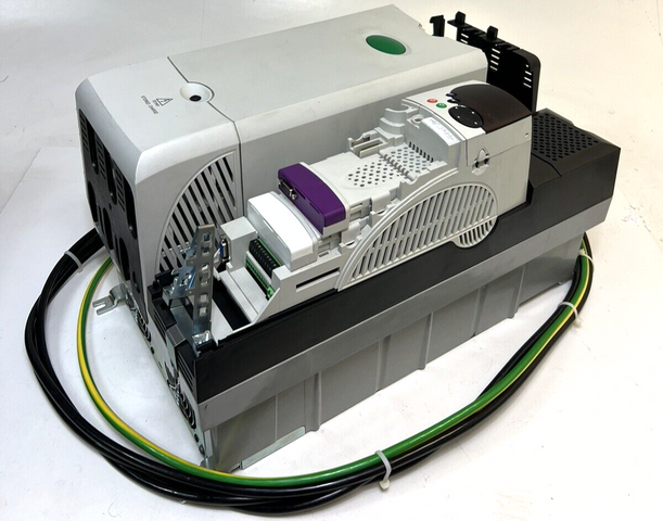  Emerson SP4403 Wechselrichter 55kW Umrichter 96A 400VAC SP 4403 SP60T | 0-480V