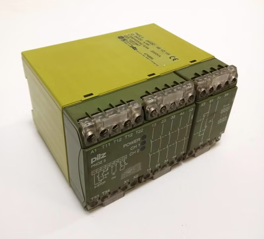 Pilz PNOZ 3, 24 VDC, 4,5 W, Sicherheitsrelais 474894