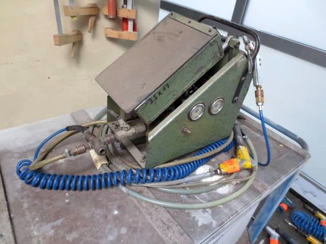 Powasert ADS-SE1 Schraubenzuführgerät Schraubstation Atlas Copco Griffschrauber