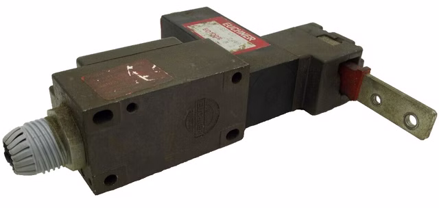 Euchner NZ1VZ-528 C1 VSE04 L060 Sicherheitsschalter NZ1VZ528C1VSE04L060 Schalter