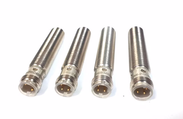 4x Balluff BES0068 BES-M12MI-PSC40B-S04G Näherungssensoren