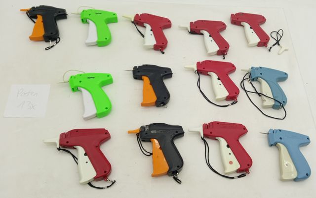 Posten 13x Etikettierpistolen – gebraucht – Textile Tagging Guns – gemischte Farben